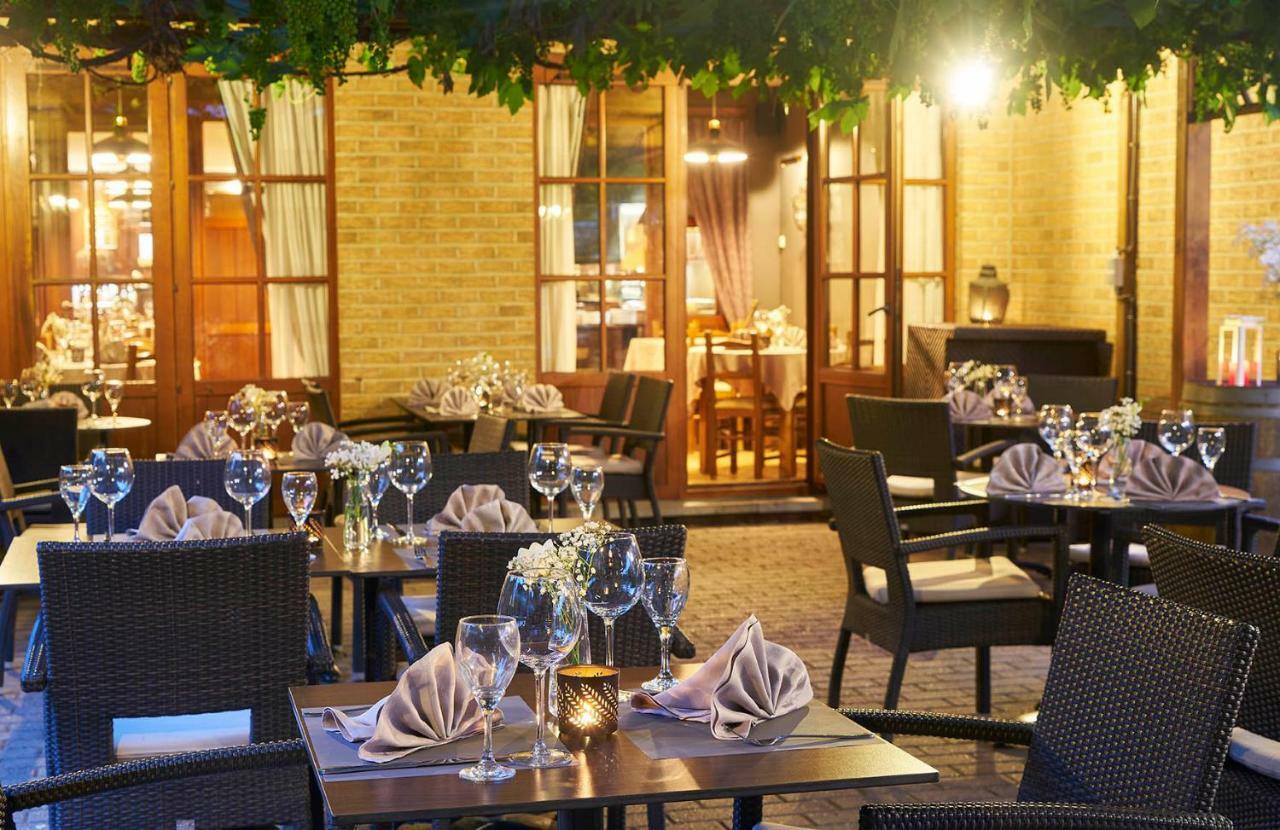 Dc Hotel & Restaurant Brussels South Anderlecht Екстериор снимка